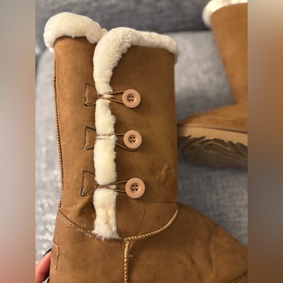 Brand new Cozy & Stylish Winter Boots 8 ( no box ) - Picture 5 of 15